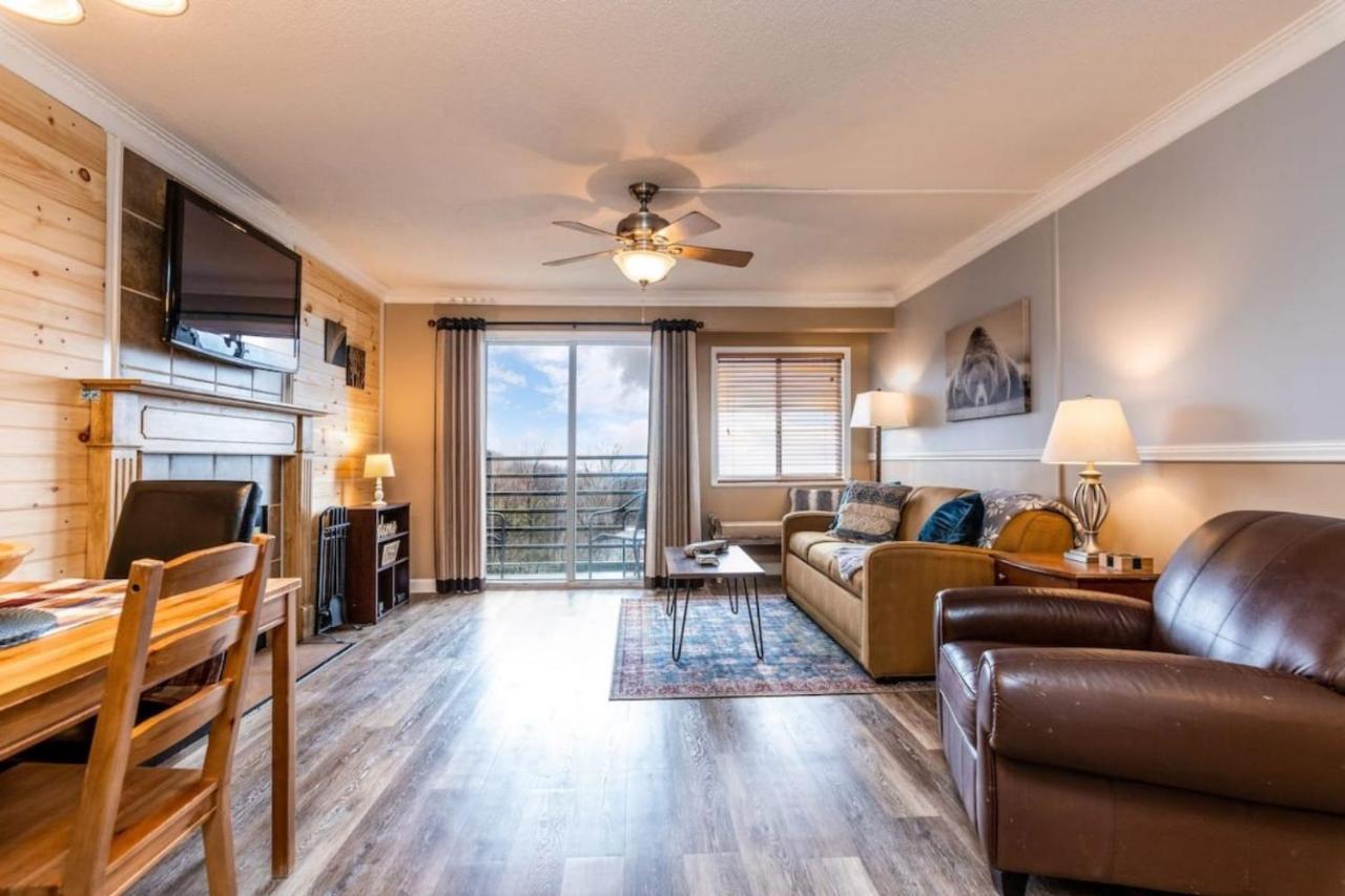 Sky High Views!!-Peak Mountaintop-Outdoor Pool-Close To Downtown-Private Balcony-Wifi-Cable Гатлинбург Экстерьер фото