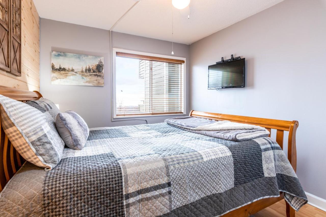 Sky High Views!!-Peak Mountaintop-Outdoor Pool-Close To Downtown-Private Balcony-Wifi-Cable Гатлинбург Экстерьер фото
