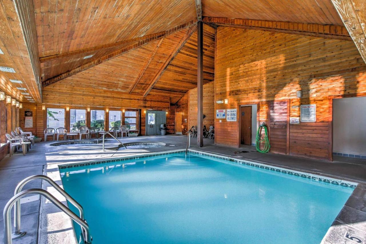 Sky High Views!!-Peak Mountaintop-Outdoor Pool-Close To Downtown-Private Balcony-Wifi-Cable Гатлинбург Экстерьер фото