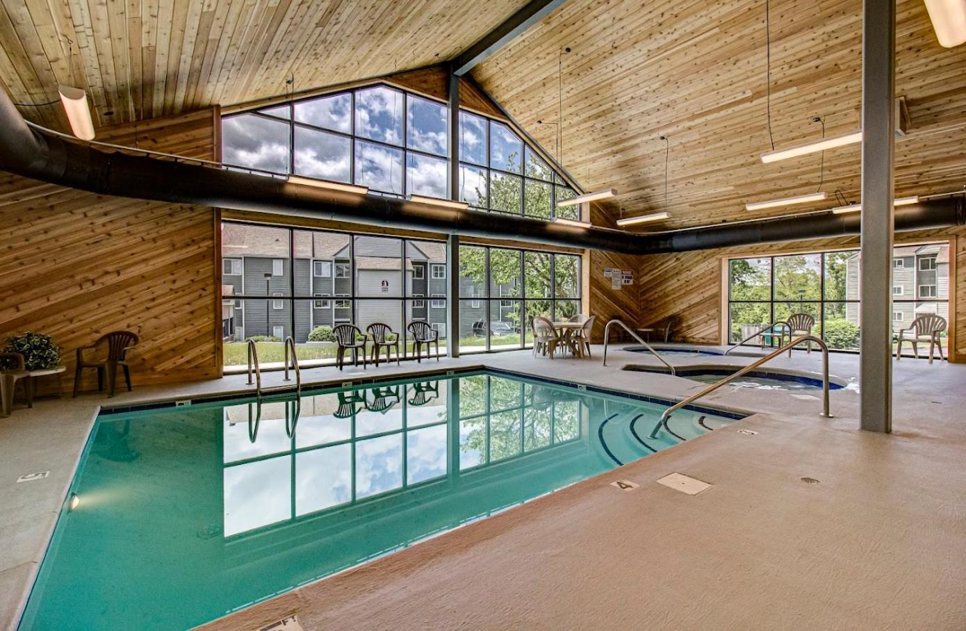 Sky High Views!!-Peak Mountaintop-Outdoor Pool-Close To Downtown-Private Balcony-Wifi-Cable Гатлинбург Экстерьер фото